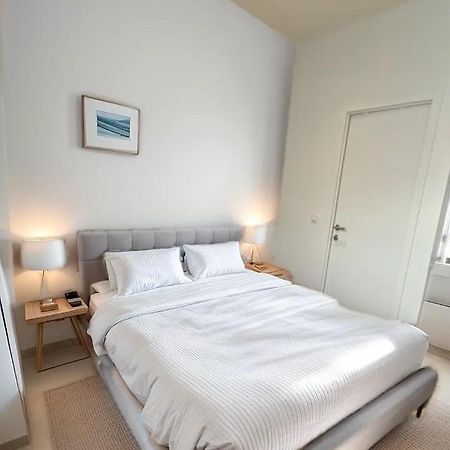Station 173 B Bruxelles-Charleroi-Airport Apartment Exterior photo